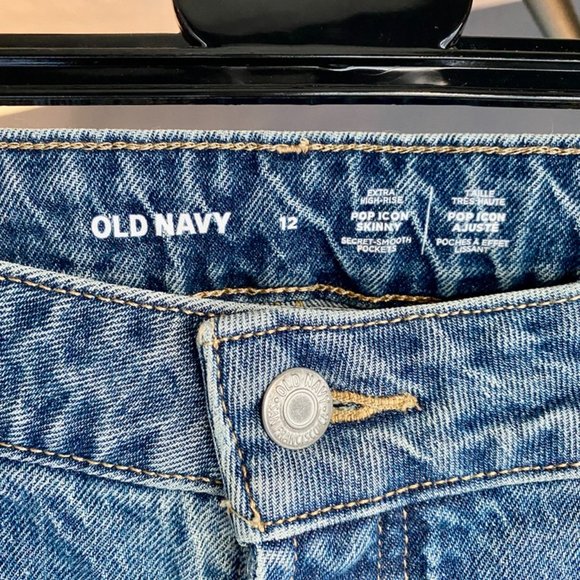 NWT Old Navy Pop Icon Skinny Extra High Rise Jeans - Picture 3 of 6